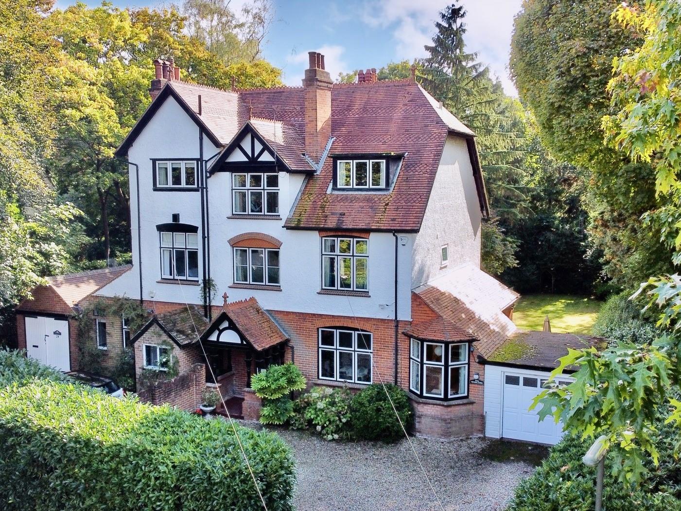Heatherdale Road, Camberley